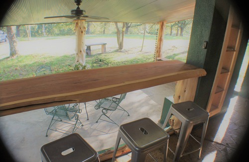 Omaha House | Near Branson MO, Private and secluded Cabin style 3BR house. WiFi & Smart TV.