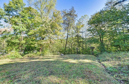 Clearfield Cabin | Near Cave Run Lake: Cabin w/Porch & Yard!