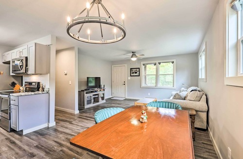Frank House | Near Hiking + Wineries! Newland Retreat w/Creek