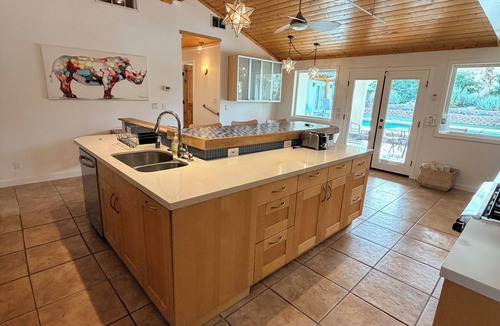 Palm Desert House | Needle on Haystack! 5 bedroom desert Oasis in South Palm Desert