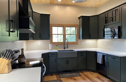 Madison House | Nestled in downtown Madison, The Olive House has charm and modern comfort.