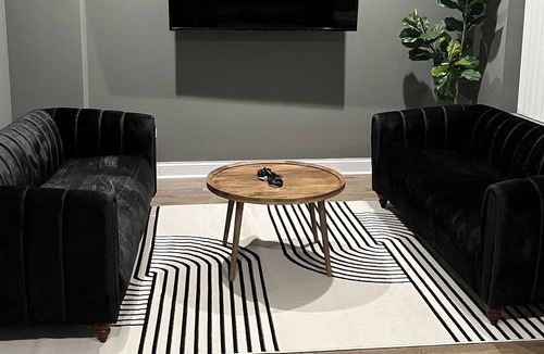 East Garfield Park Apartment | Neutral Spiral Vibes...Unit2