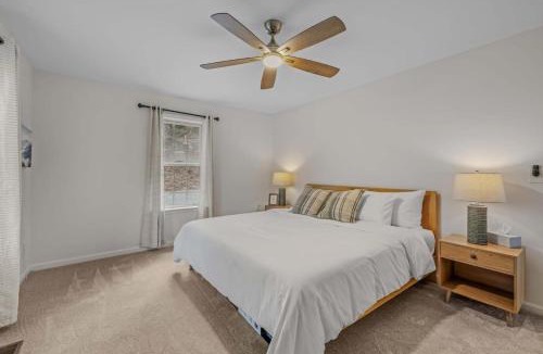 Millville House | New 3 Bedroom 3 Bath Mountain Retreat
