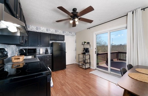 Williamstown House | NEW! ARK Family Retreat w/Game Room 3min to Ark!