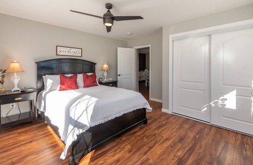 Accident House | New! El Sueno: Lake Area, Wood Fireplace!