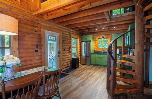 Gallipolis Ferry Cabin | *New Hot Tub* | Diamond Creek | Sleeps up to 6
