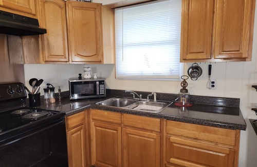 Mountain City House | NEW LISTING ♥ BlackDog Farmhouse Mtn. City TN ♥ Pet Friendly ♥ 29 MI from Boone