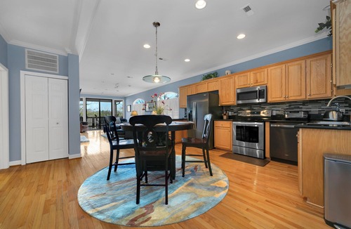 Lake Toxaway Condo | NEW LISTING Delightful 3-bedroom condo in Lake Toxaway with stunning views