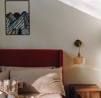 Saint Helens House | New Unique Silo with Hot Tub & King Beds Sleeps 6