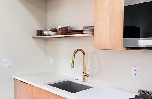 Grove Park- Sunset Cottage | Newly Green Built Home in Norwood Park