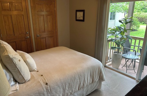 Stowe Area Condo | Newly Renovated Very Clean 2 Bedroom 2 Bath Condo Close to Skiing and Village