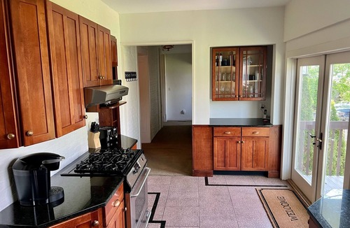 Downtown House | Next to Rupp. Historic downtown 2-story, gated home at the center of Lexington!