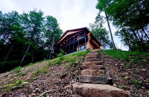 Rogers House | No Place Like Home | Private Bar| Views|XL Hot Tub