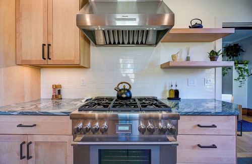 North Conway House | North Conway Village Walk-to-Everything Retreat with Mountain Views and Hot Tub!