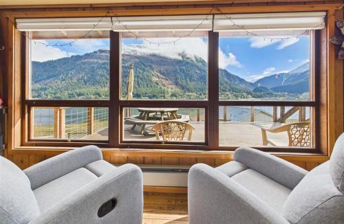 West Juneau House | Oceanfront Fire Pit, Decks, Large Yard, Views!