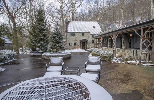 Tynecastle Cottage | Old-World Experience Cottage In Banner Elk