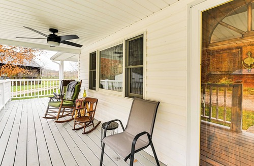 Mize House | On 220 Acres! Hot Tub Haven in West Liberty