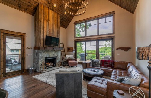 Elk Park House | On Eagle's Wings at Eagles Nest