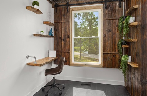 Valley Hill House | Osceola Lake Retreat minutes from Downtown, Breweries, Crafts, Equestrian Trail