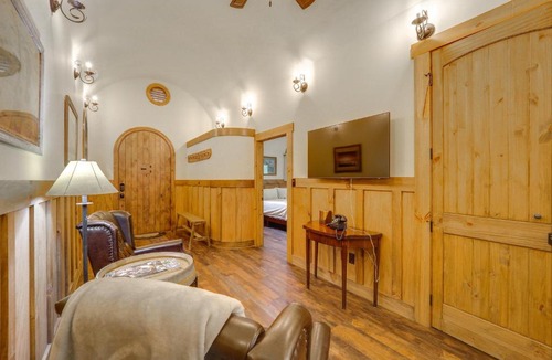 Elk Park House | Outdoor Kitchen! 'The Hobbit House' on Elk River