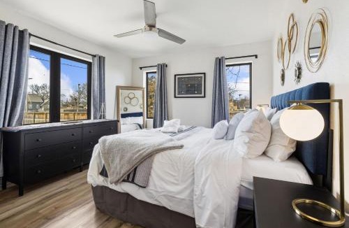 Springdale House | Palm Pool House-Pool-IN Downtown-Walk Everywhere