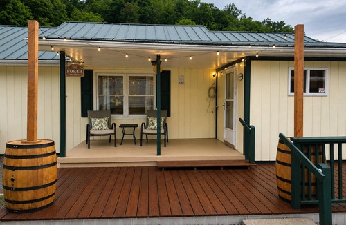 Hernshaw House | PawPaw’s Retreat ATV/UTV/TrailerParking/Near Outlaw and Hatfield & McCoy Trails