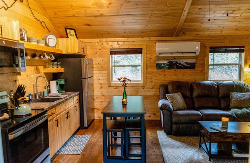 Campton Cabin | Peaceful Cabin in the Forest With Hot Tub & Views - Hill Haven