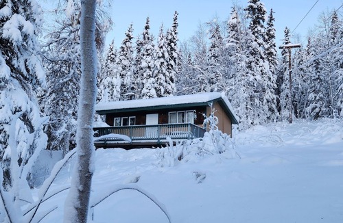 Fairbanks Cottage | Peaceful Hillside Refuge to Enjoy Aurora