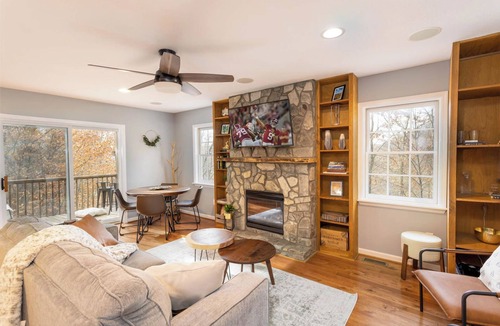 Boone Cabin | Peaceful Home near Blue Ridge Mountains