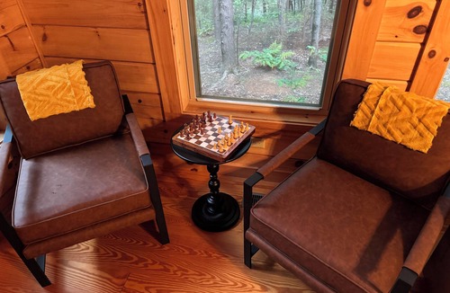 Lake Lure Cabin | Peaceful mountain cabin with amenties in Rumbling Bald resort, Lake Lure