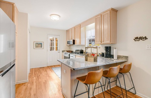 Weaverville House | Peaceful Mountain Retreat, Great for Groups, Spacious, 15min Asheville, Enjoy!