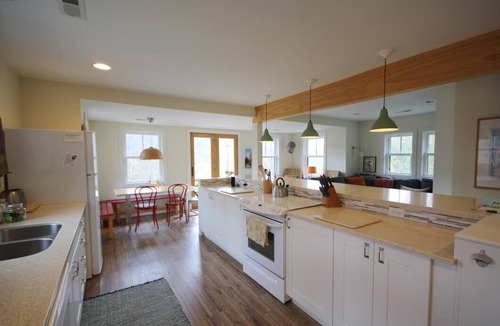 Swannanoa Cottage | Peaceful Mountain Valley Cabin Located Between Asheville And Black Mountain.