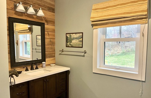 Swannanoa Cottage | Peaceful Mountain Valley Cabin Located Between Asheville And Black Mountain.