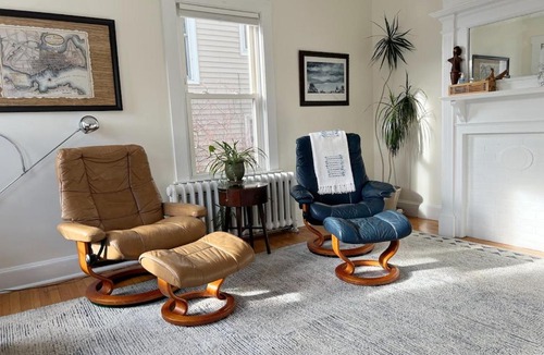 East End Apartment | Peaceful Oasis on Munjoy Hill 1st flr 3BR parking