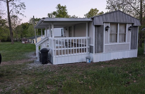 Hamersville House | Peaceful place in the country.