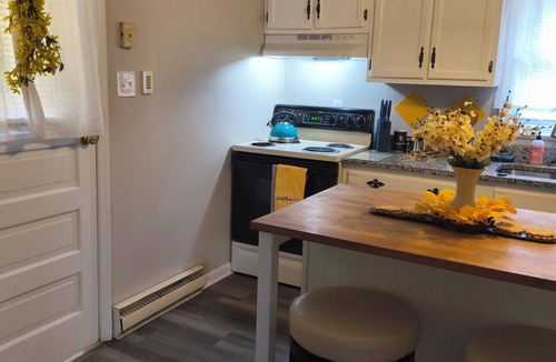 Millville House | Peaceful Single-Level Retreat, Near Harpers Ferry, Easy Access + Prime Location