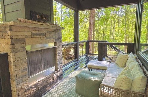 Rutherfordton House | Peaceful Vibe, Modern Cabin - 10 mins from Tryon International Equestrian Center