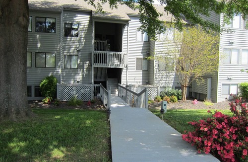 North Shore Condo | Peninsula Paradise @Bernard's Landing AUG 2-8 Open! Closest to the Water
