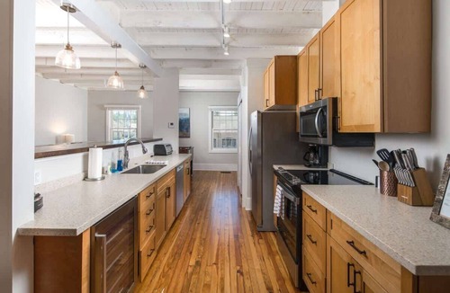Blowing Rock Condo | Penthouse 999 on Main St Blowing Rock w/Parking!