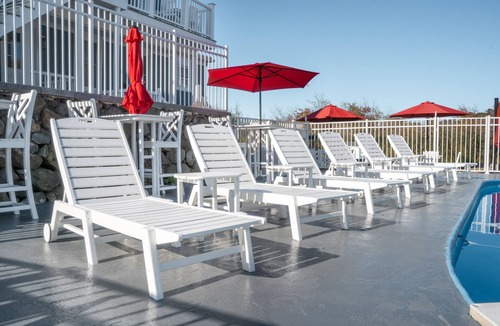 Hampton Hotel | Perfect first floor oceanfront suite!