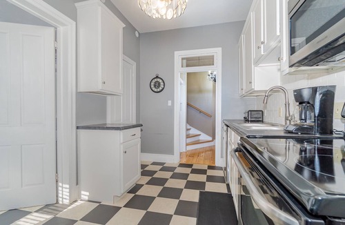 Gettysburg Apartment | Perfect Location: Historic Downtown Guesthouse