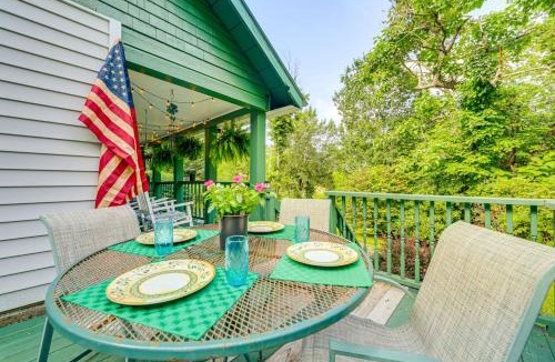 Clyde House | Pet-Friendly Smoky Mountain Getaway w/Fire Pit!