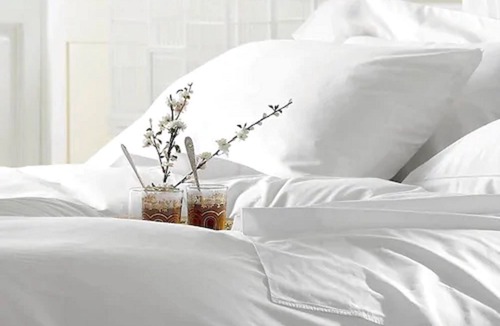 Commercial Street Hotel | Pilgrim House