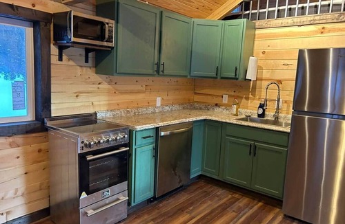 Cooke City-Silver Gate House | Pilot Peak Cabin