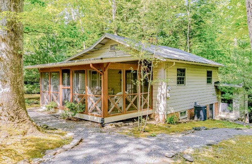 Black Mountain House | Pine Retreat