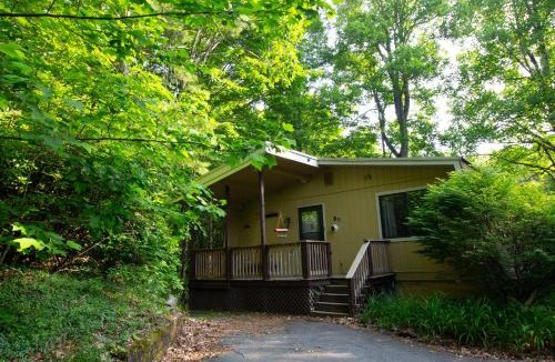 Banner Elk House | Pinetop Nest: Happy Place in Sugar Mountain