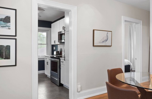 Roselawn Finance Apartment | Pleasant Ridge 1 BR ~ Parking ~ Screened-In Porch