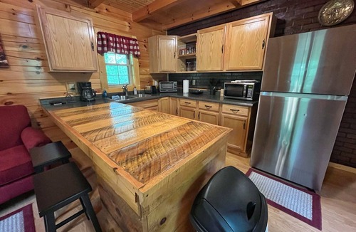 Saint Helens Cabin | Pluggy’s Place - Perfect Location |Outdoor Firepit