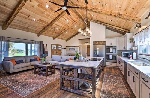Williamstown House | Pool | Hot Tub | Pickleball | Firepit