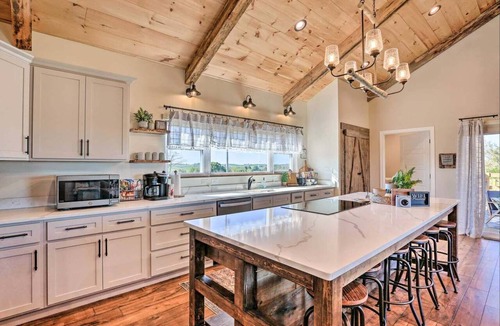 Williamstown House | Pool | Hot Tub | Pickleball | Firepit